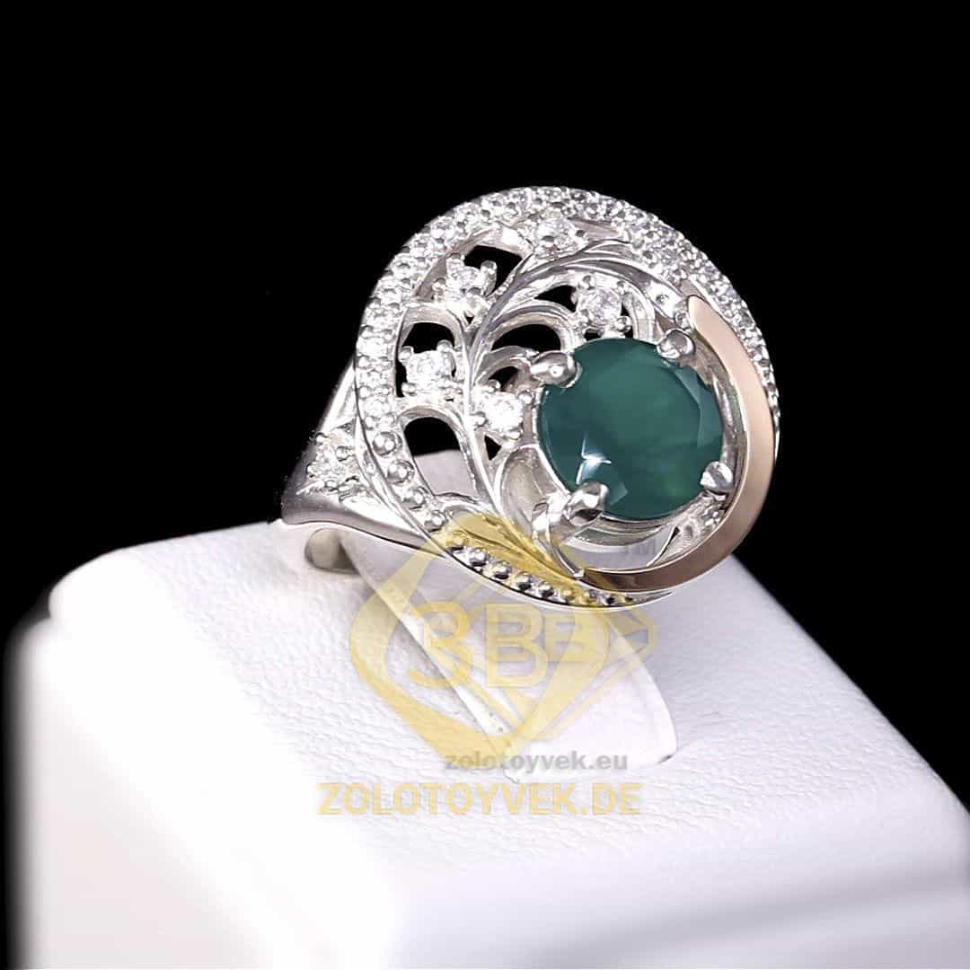 Серебряное кольцо со вставками золота, зеленым агатом и фианитами, покрытие родий