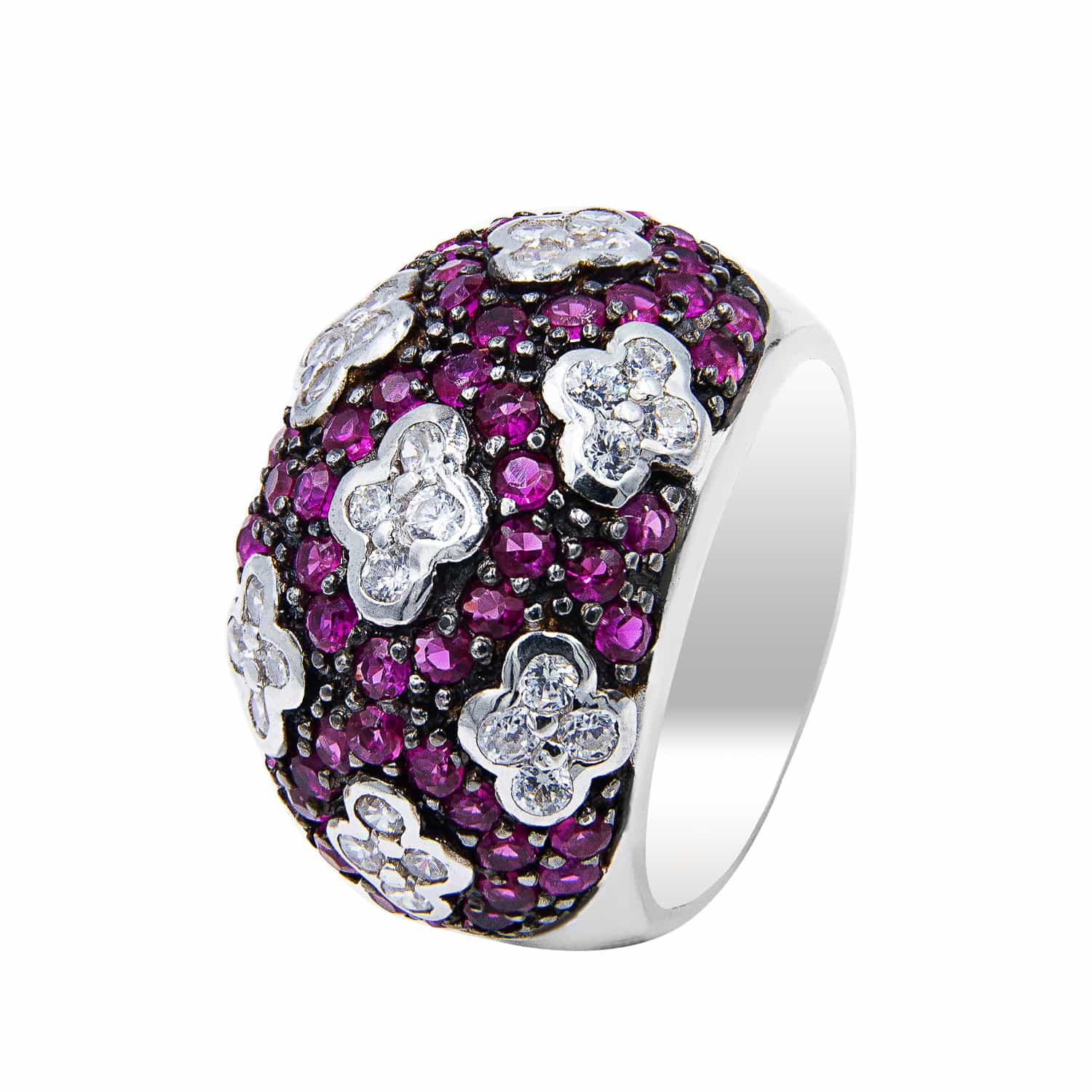 Серебряное кольцо с nano рубином, фианитами, с элементами чернения