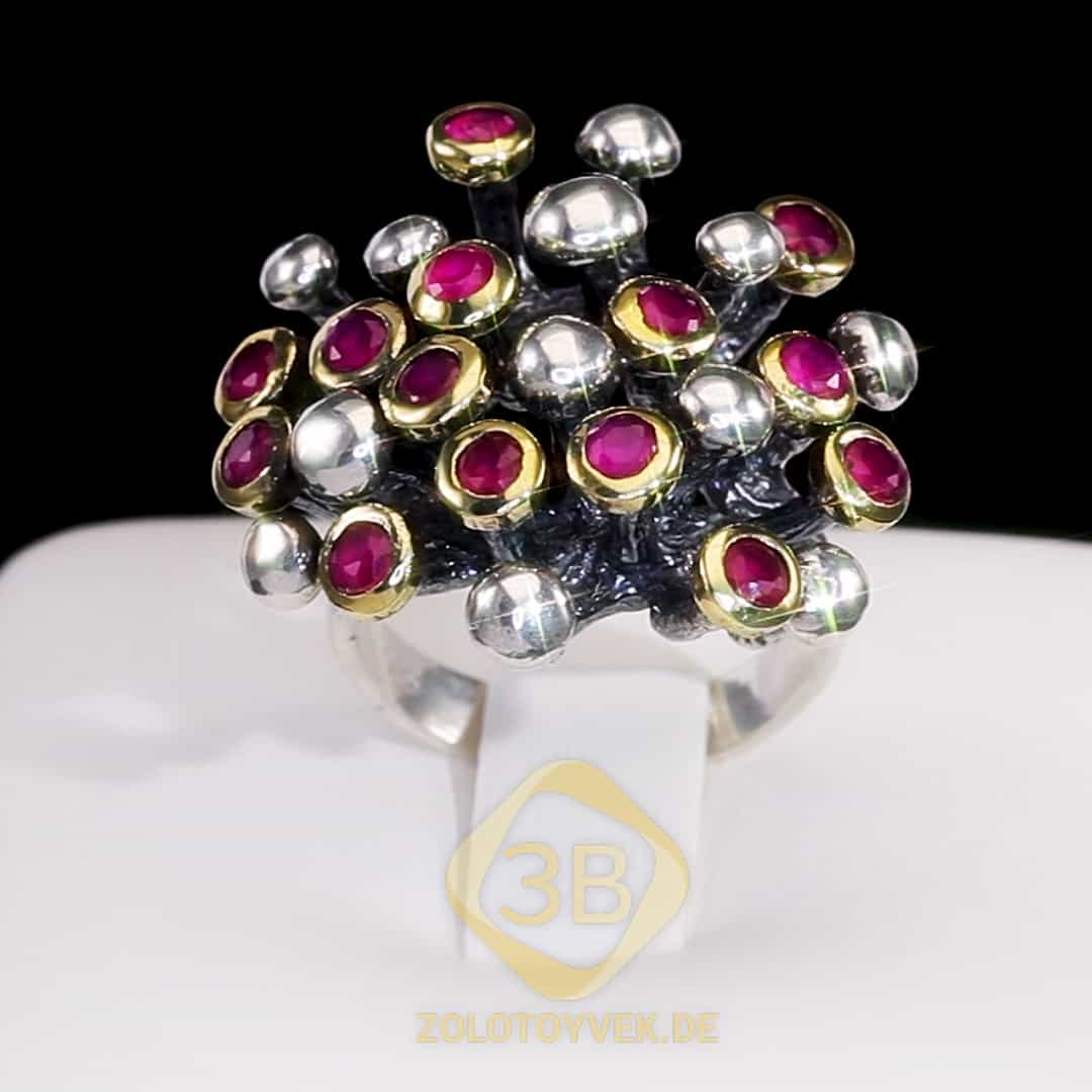 Серебряное кольцо с рубином, чернение и золотое родирование