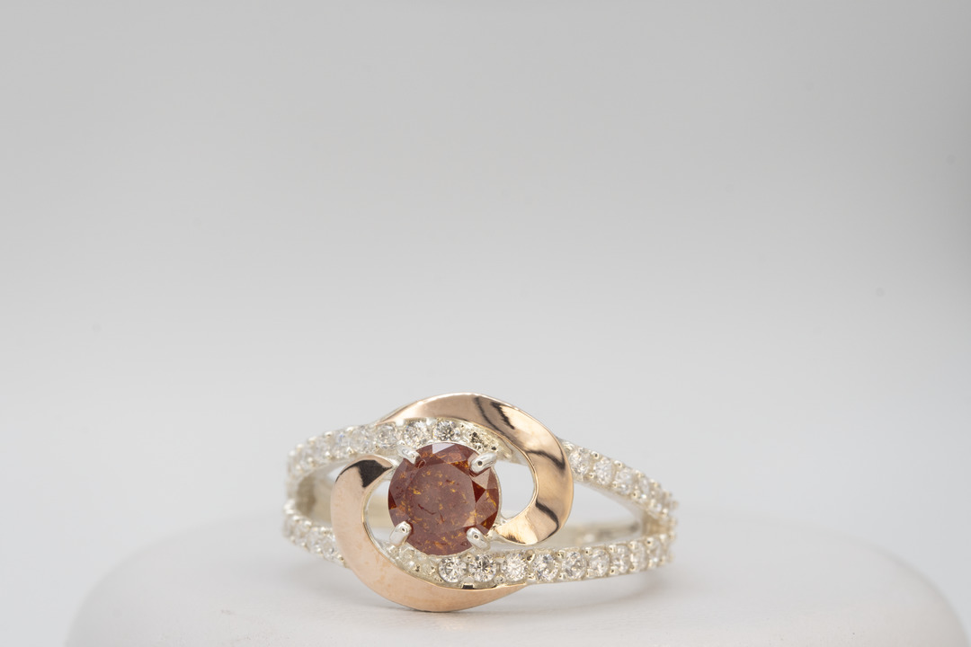 Серебряное кольцо с золотом и frozen кварцем