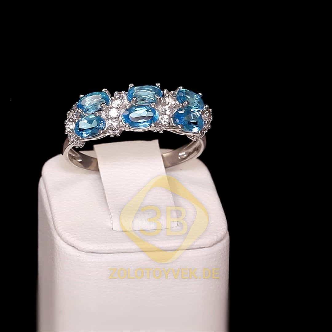 Серебряное кольцо с голубым кварцем swiss и фианитами, покрытие родий