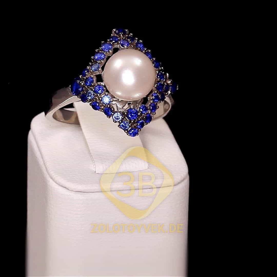 Серебряное кольцо с жемчугом и сапфировыми фианитами, покрытие родий