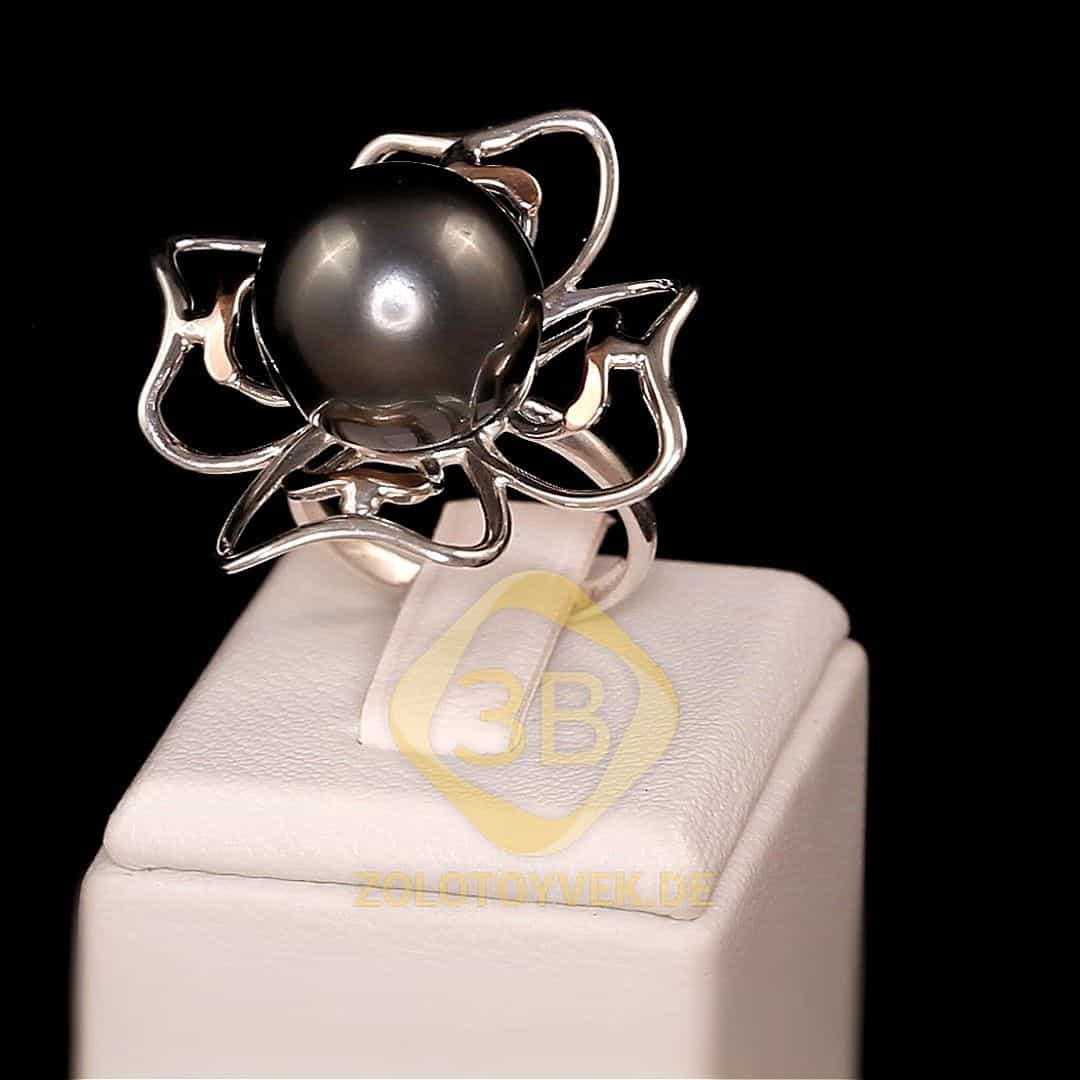 Серебряное кольцо со вставками золота, черным жемчугом «майорика» и фианитами, покрытие родий