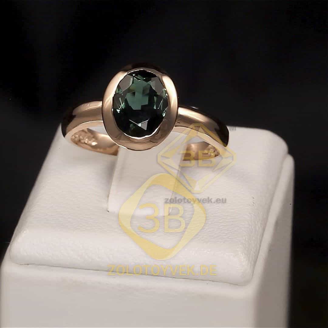 Золотое кольцо с зеленым кварцем