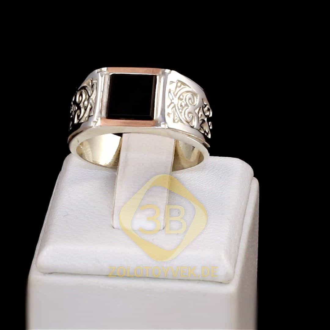 Серебряное кольцо со вставками золота и им. ониксом