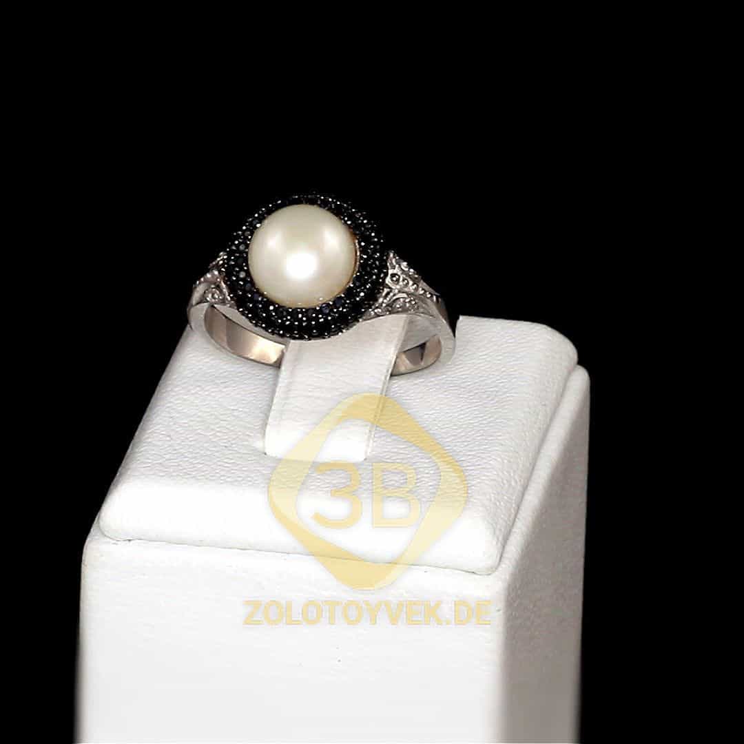 Серебряное кольцо с белым культивированным жемчугом и фианитами, покрытие Родий