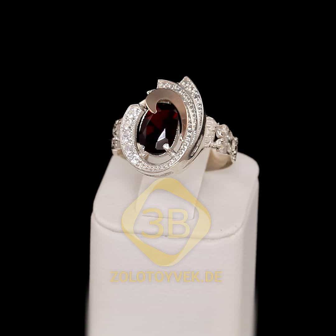 Серебряное кольцо со вставками золота, гранатовым бриллианитом и фианитами, покрытие Родий