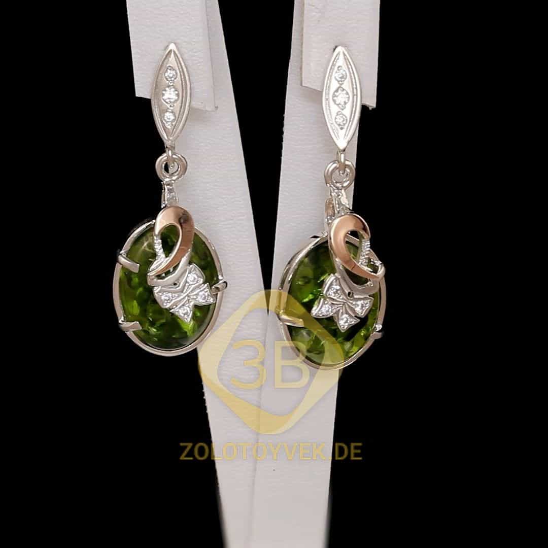 Серебряные серьги со вставками золота, им. зеленого янтаря и фианитами, покрытие Родий