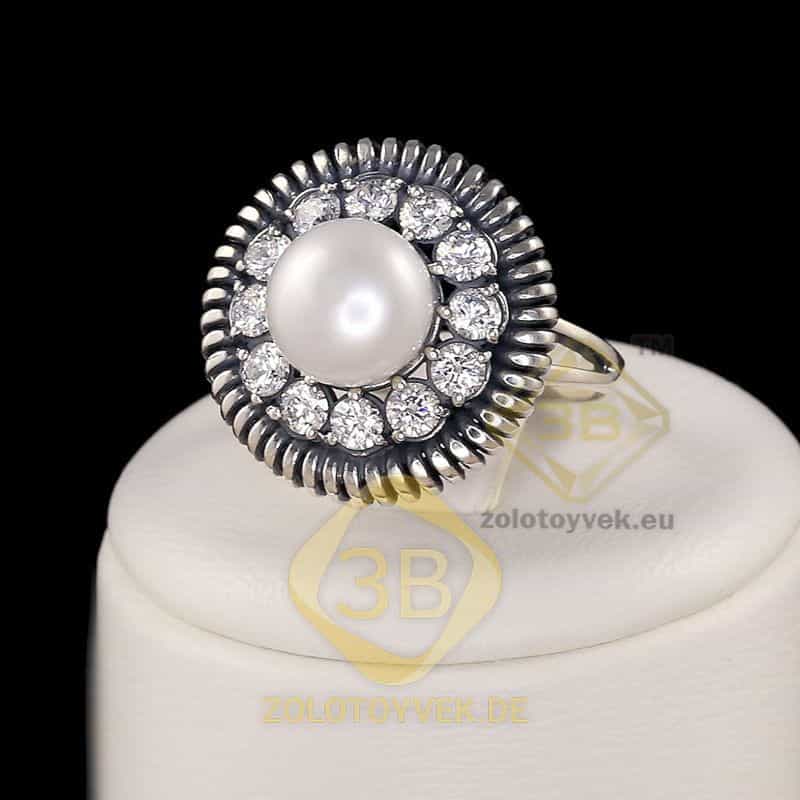 Серебряное кольцо с белым культивированным жемчугом и фианитами, покрытие Родий
