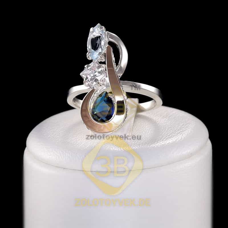 Серебряное кольцо со вставками золота, сапфировым, топазовым и белым бриллианитами, покрытие Родий
