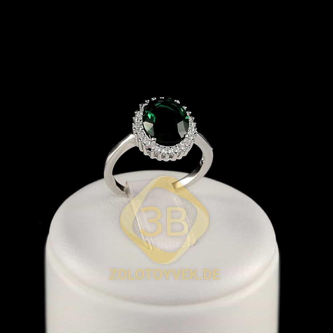 Серебряное кольцо с зеленой шпинелью и фианитами