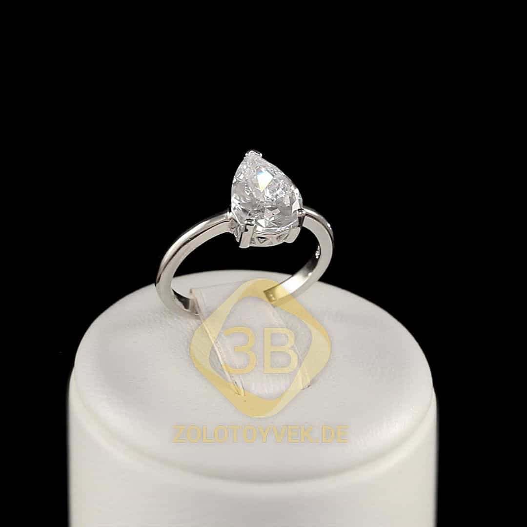 Серебряное кольцо с бриллианитом