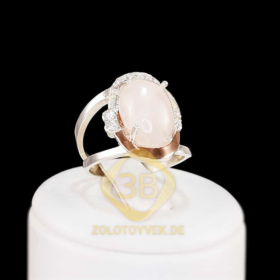 Серебряное кольцо с золотом, розовым кварцом  и фианитами