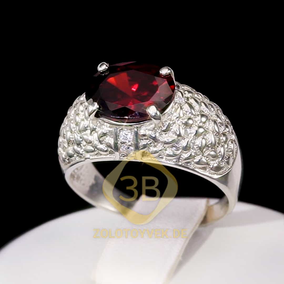 Серебряное кольцо с рубиновым альпинитом