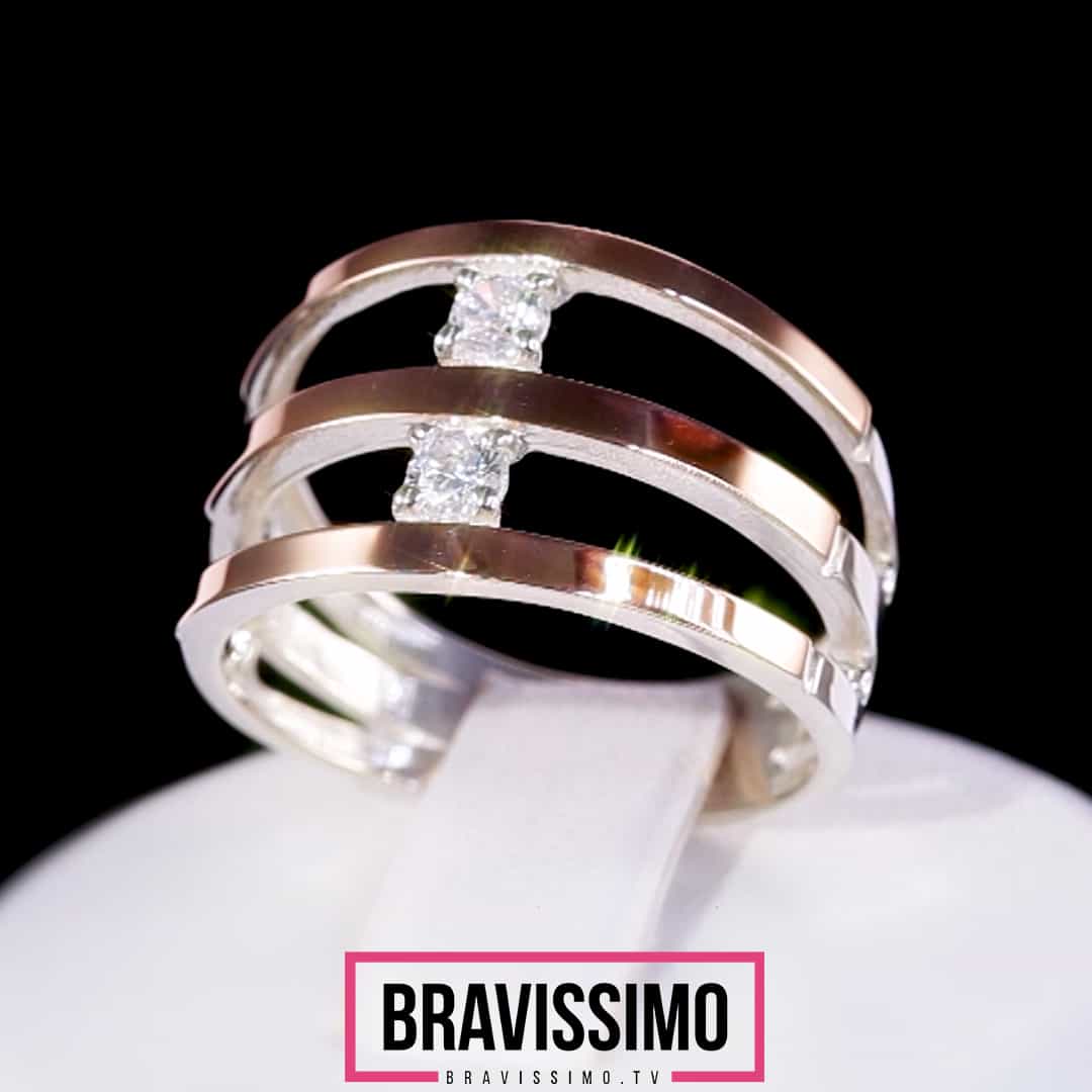 Серебряное кольцо с золотом и бриллианитами