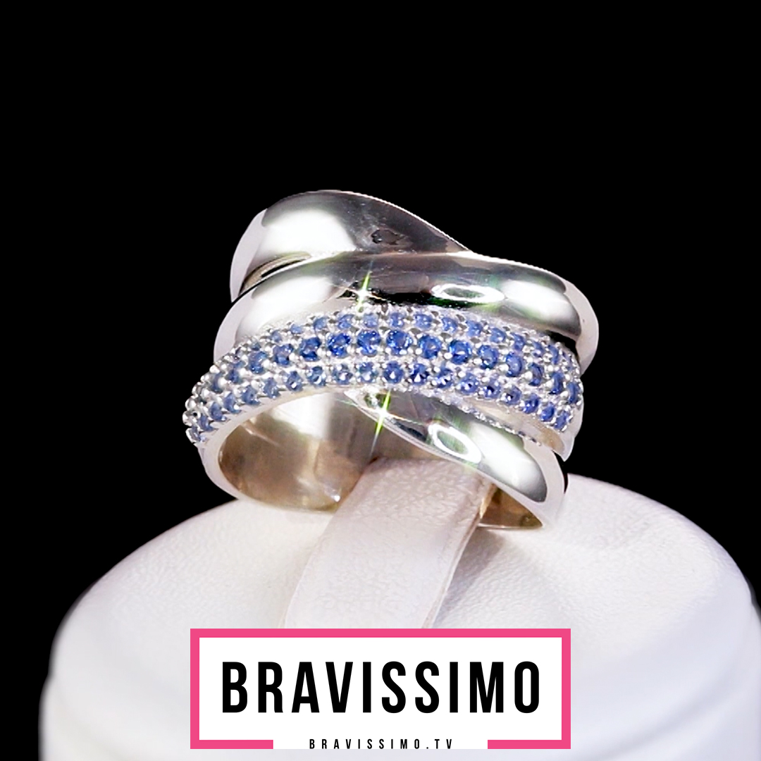 Серебряное кольцо с голубыми фианитами