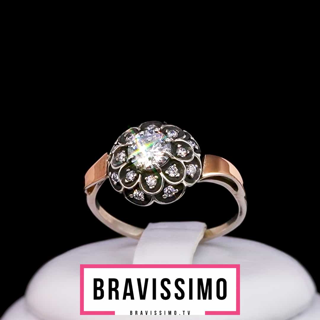 Серебряное кольцо с золотом, французкой эмалью, бриллианитом и фианитами