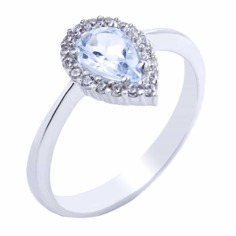 Серебряное кольцо с топазом Sky blue и фианитами