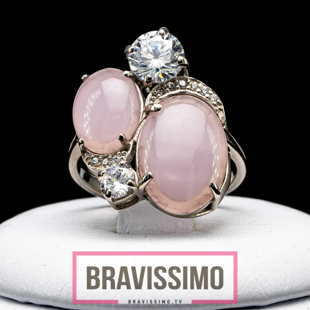 Серебряное кольцо с розовым кварцем, бриллианитами и фианитами
