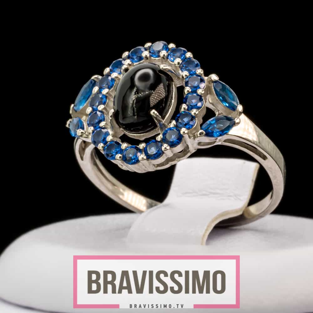 Серебряное кольцо с ониксом и сапфиром